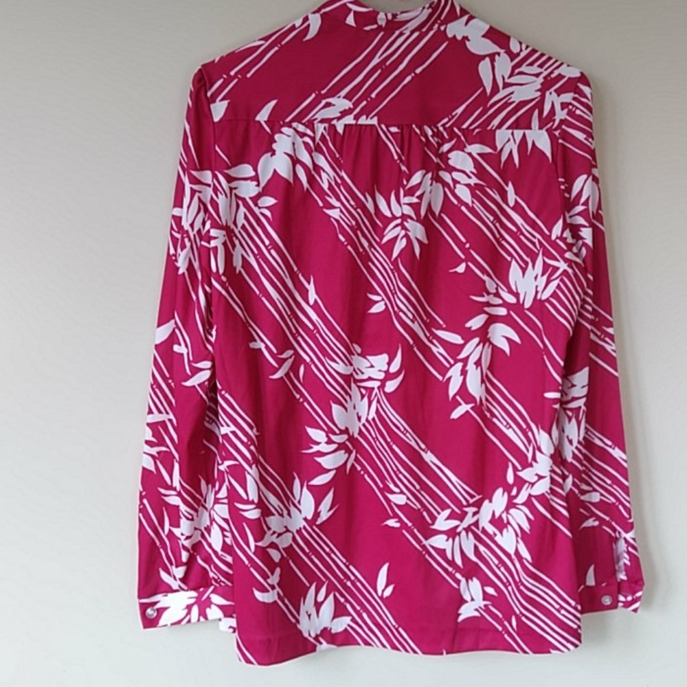 Alfred Dunner Pullover LS Blouse 14 Red Pink White - Picture 9 of 12
